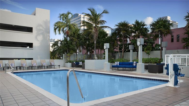 <b>Hampton Inn Lauderdale Downtown Las Olas Pool</b>. Images powered by <a href="https://iceportal.shijigroup.com/" title="IcePortal" target="_blank">IcePortal</a>.