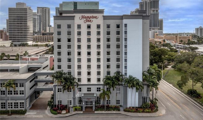 Hampton Inn Lauderdale Downtown Las Olas Exterior