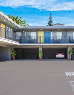 Signature Inn Oakland