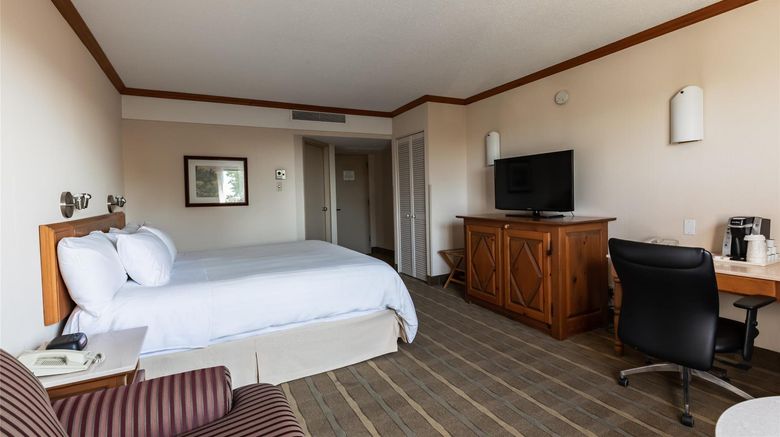 <b>Hotel Gouverneur Trois-Rivieres Room</b>. Images powered by <a href="https://iceportal.shijigroup.com/" title="IcePortal" target="_blank">IcePortal</a>.