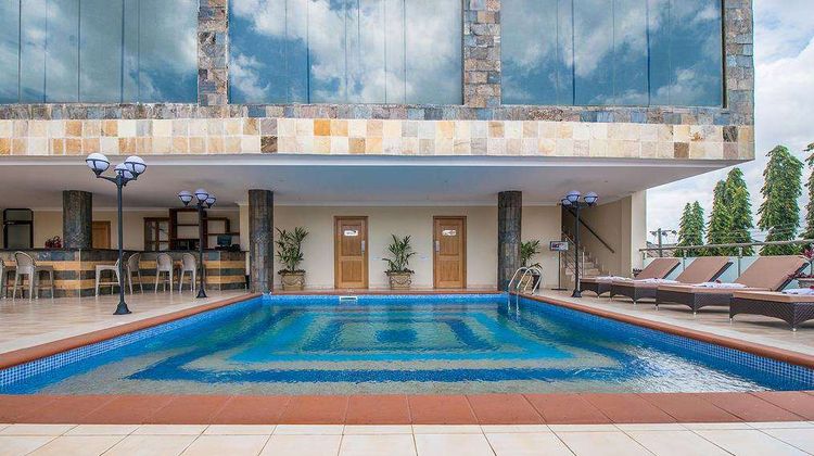 CBD Hotel Pool