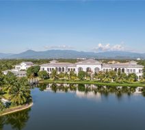Melia Vinpearl Cam Ranh Beach Resort Exterior