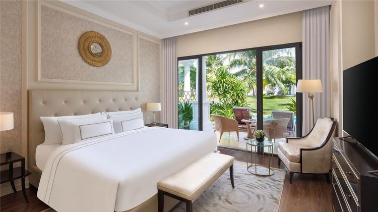Melia Vinpearl Cam Ranh Beach Resort Room