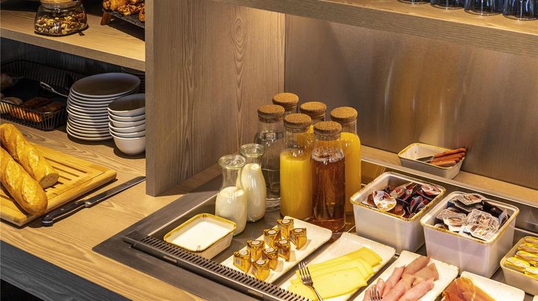 <b>Ibis Brussels Groot Bijgaarden Restaurant</b>. Images powered by <a href="https://iceportal.shijigroup.com/" title="IcePortal" target="_blank">IcePortal</a>.