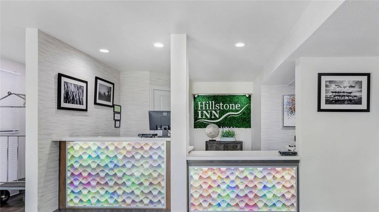 Hillstone Inn, Ascend Hotel Collection Lobby