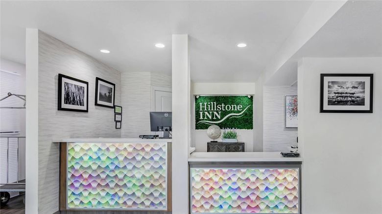 <b>Hillstone Inn, Ascend Hotel Collection Lobby</b>. Images powered by <a href="https://iceportal.shijigroup.com/" title="IcePortal" target="_blank">IcePortal</a>.