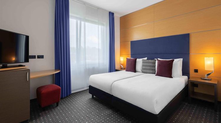 Ramada by Wyndham Essen Room