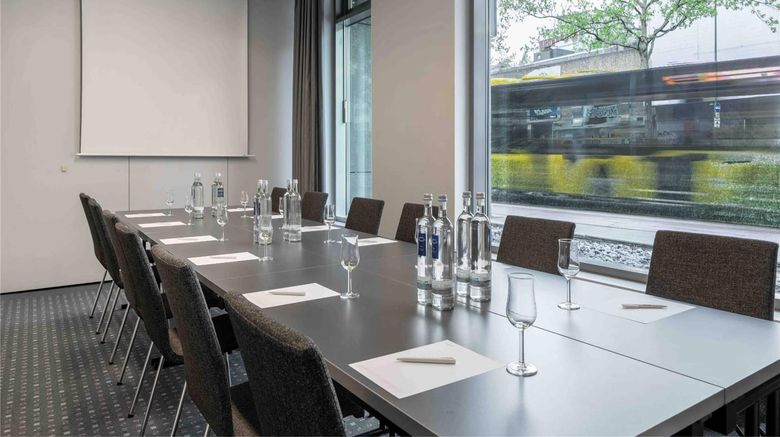 <b>Ramada by Wyndham Essen Meeting</b>. Images powered by <a href="https://iceportal.shijigroup.com/" title="IcePortal" target="_blank">IcePortal</a>.
