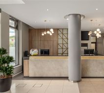 Ramada by Wyndham Essen Lobby
