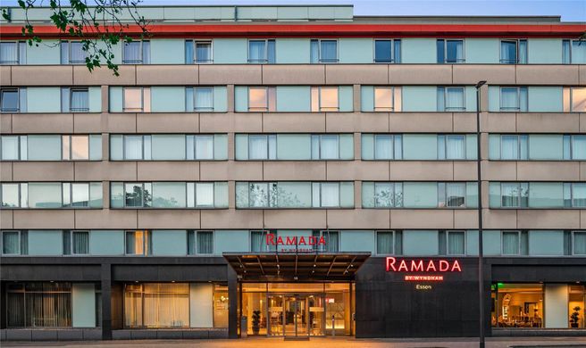Ramada by Wyndham Essen Exterior