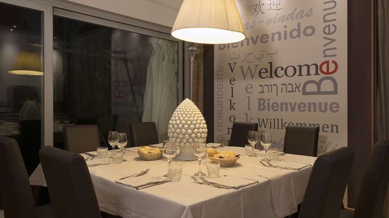 <b>CDH Villa Ducale Restaurant</b>. Images powered by <a href="https://iceportal.shijigroup.com/" title="IcePortal" target="_blank">IcePortal</a>.