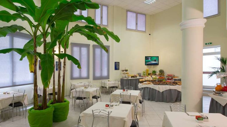 <b>CDH My One Hotel La Spezia Restaurant</b>. Images powered by <a href="https://iceportal.shijigroup.com/" title="IcePortal" target="_blank">IcePortal</a>.