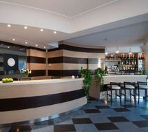 CDH My One Hotel La Spezia Lobby