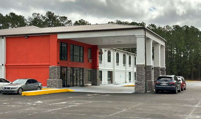 Quality Inn Exterior