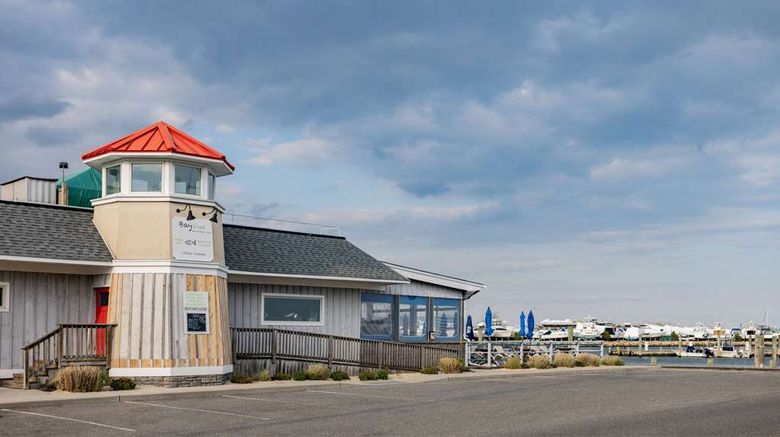 <b>Super 8 by Wyndham Lindenhurst Other</b>. Images powered by <a href="https://iceportal.shijigroup.com/" title="IcePortal" target="_blank">IcePortal</a>.