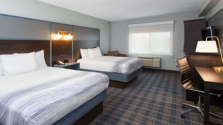 AmericInn by Wyndham Peoria Room
