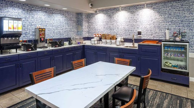 <b>AmericInn by Wyndham Peoria Other</b>. Images powered by <a href="https://iceportal.shijigroup.com/" title="IcePortal" target="_blank">IcePortal</a>.