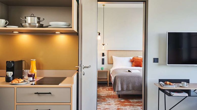 <b>Hood House Hotel & Serviced Apartments Room</b>. Images powered by <a href="https://iceportal.shijigroup.com/" title="IcePortal" target="_blank">IcePortal</a>.