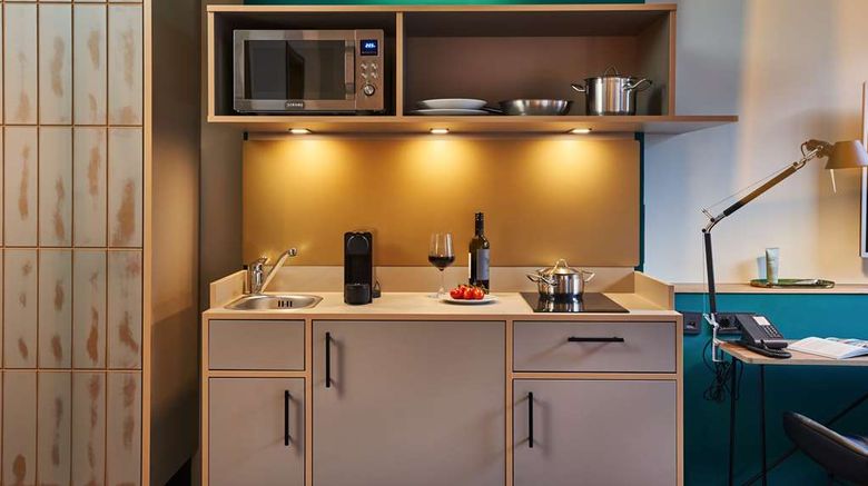 <b>Hood House Hotel & Serviced Apartments Room</b>. Images powered by <a href="https://iceportal.shijigroup.com/" title="IcePortal" target="_blank">IcePortal</a>.