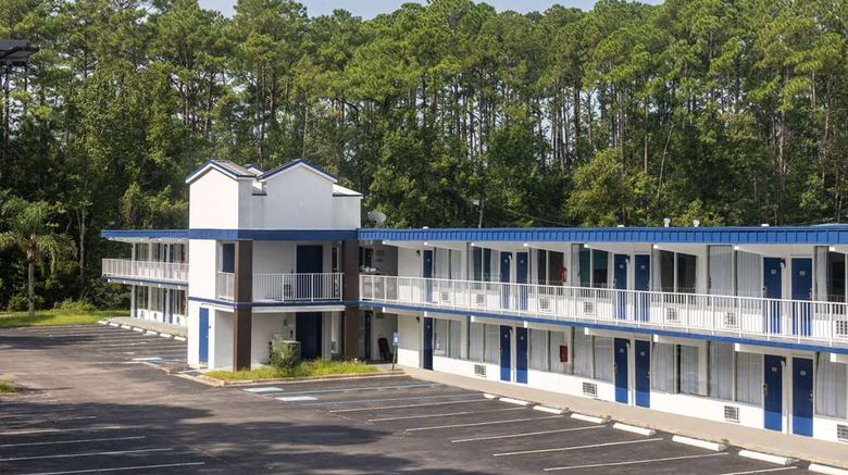 <b>Travelodge by Wyndham Kingsland Exterior</b>. Images powered by <a href="https://iceportal.shijigroup.com/" title="IcePortal" target="_blank">IcePortal</a>.