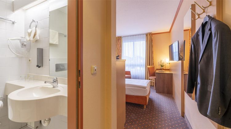 Sure Hotel by BW Hilden-Dusseldorf Room