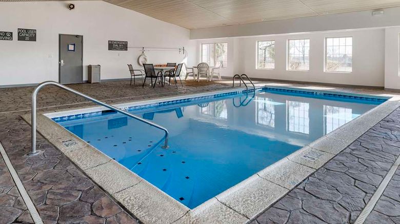 <b>Comfort Inn and Suites Shelbyville Pool</b>. Images powered by <a href="https://iceportal.shijigroup.com/" title="IcePortal" target="_blank">IcePortal</a>.