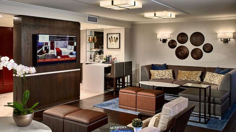 The Hotel at Auburn University Suite