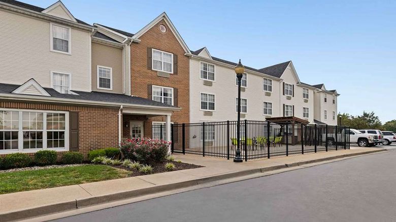 <b>Extended Stay America/St Louis-Fenton Exterior</b>. Images powered by <a href="https://iceportal.shijigroup.com/" title="IcePortal" target="_blank">IcePortal</a>.