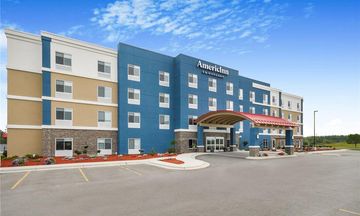 AmericInn by Wyndham International Falls