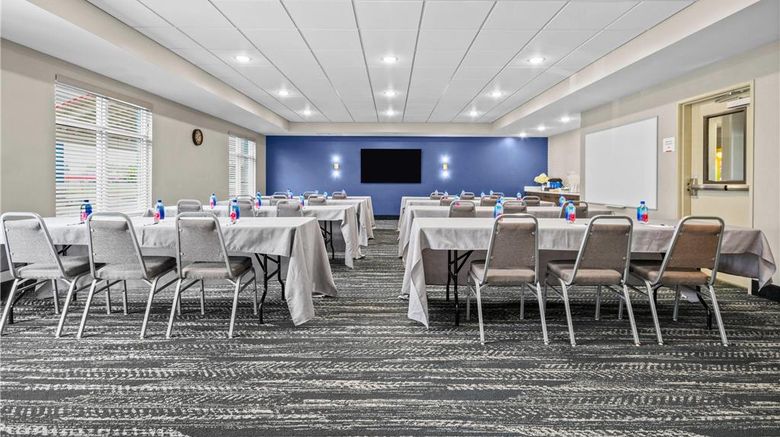 <b>AmericInn by Wyndham International Falls Meeting</b>. Images powered by <a href="https://iceportal.shijigroup.com/" title="IcePortal" target="_blank">IcePortal</a>.