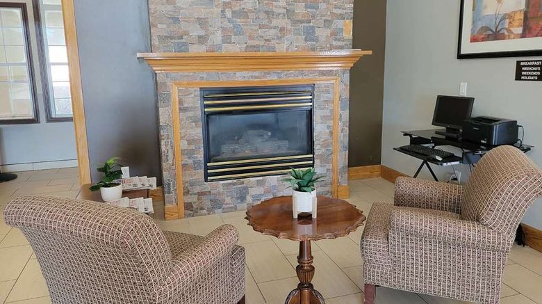 <b>AmericInn by Wyndham Cedar Rapids North Lobby</b>. Images powered by <a href="https://iceportal.shijigroup.com/" title="IcePortal" target="_blank">IcePortal</a>.