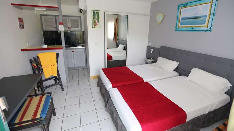 <b>La Maison Creole Room</b>. Images powered by <a href="https://iceportal.shijigroup.com/" title="IcePortal" target="_blank">IcePortal</a>.