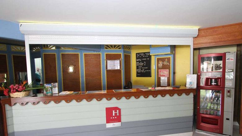 <b>La Maison Creole Lobby</b>. Images powered by <a href="https://iceportal.shijigroup.com/" title="IcePortal" target="_blank">IcePortal</a>.