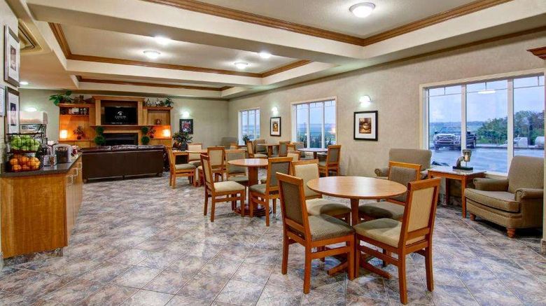 <b>Clarion Pointe Rimbey Restaurant</b>. Images powered by <a href="https://iceportal.shijigroup.com/" title="IcePortal" target="_blank">IcePortal</a>.