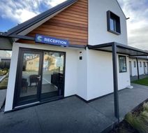 Christchurch City Park Motel Lobby