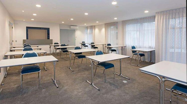 Carnmore Hotel Takapuna Meeting