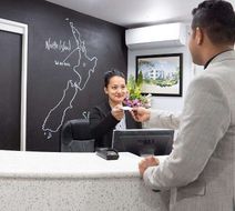 Carnmore Hotel Takapuna Lobby