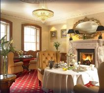 Bridge House Hotel Lobby