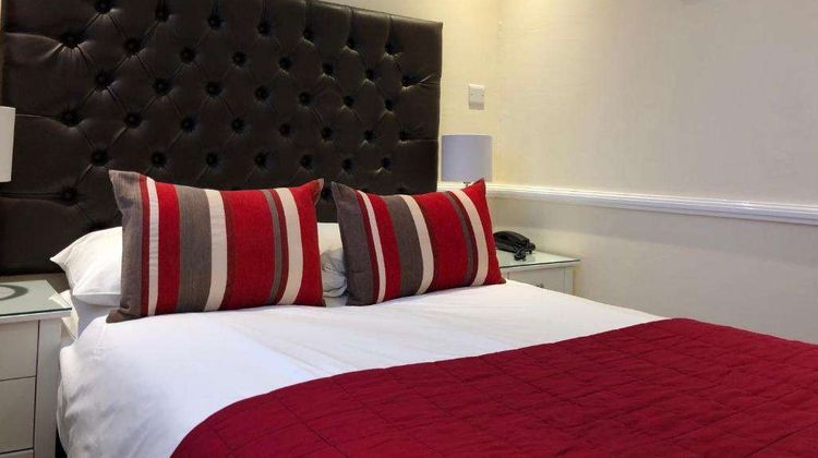 Camelia Hotel & Restaurant Room