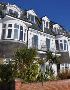 Camelia Hotel & Restaurant