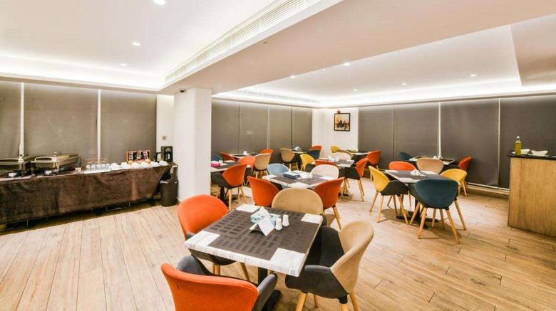 <b>Downtown Hotel Apartments Restaurant</b>. Images powered by <a href="https://iceportal.shijigroup.com/" title="IcePortal" target="_blank">IcePortal</a>.