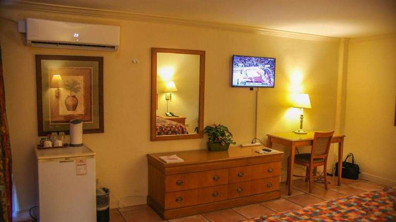 <b>Heritage Hotel Room</b>. Images powered by <a href="https://iceportal.shijigroup.com/" title="IcePortal" target="_blank">IcePortal</a>.