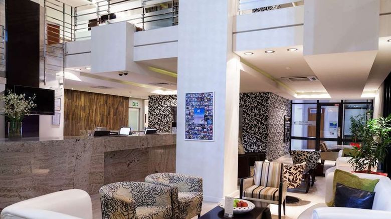 <b>Colosseum Luxury Hotel Restaurant</b>. Images powered by <a href="https://iceportal.shijigroup.com/" title="IcePortal" target="_blank">IcePortal</a>.