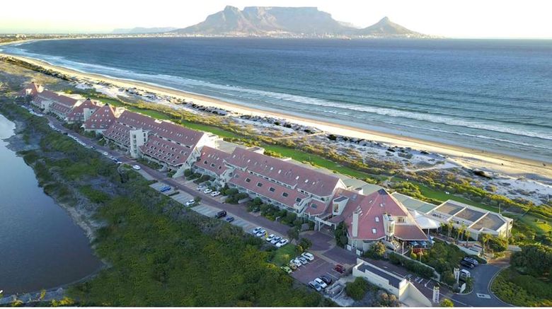 <b>Dolphin Beach Hotel Beach</b>. Images powered by <a href="https://iceportal.shijigroup.com/" title="IcePortal" target="_blank">IcePortal</a>.