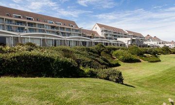 Dolphin Beach Hotel