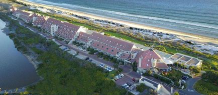 Dolphin Beach Hotel Exterior