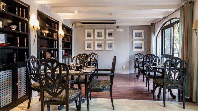 <b>Island Club Hotel & Apartments Restaurant</b>. Images powered by <a href="https://iceportal.shijigroup.com/" title="IcePortal" target="_blank">IcePortal</a>.