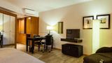 Island Club Hotel & Apartments Suite