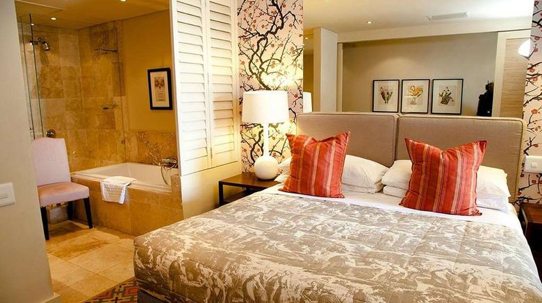 <b>Royal Palm Hotel Room</b>. Images powered by <a href="https://iceportal.shijigroup.com/" title="IcePortal" target="_blank">IcePortal</a>.
