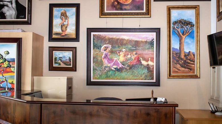 <b>Balmoral Lodge Lobby</b>. Images powered by <a href="https://iceportal.shijigroup.com/" title="IcePortal" target="_blank">IcePortal</a>.